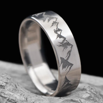 Titanium Men's Wedding Band with mountain range engrave | 7mm Wide