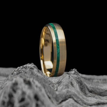 Yellow Gold Wedding Band with Malachite Inlay | Men's Ring | 8mm