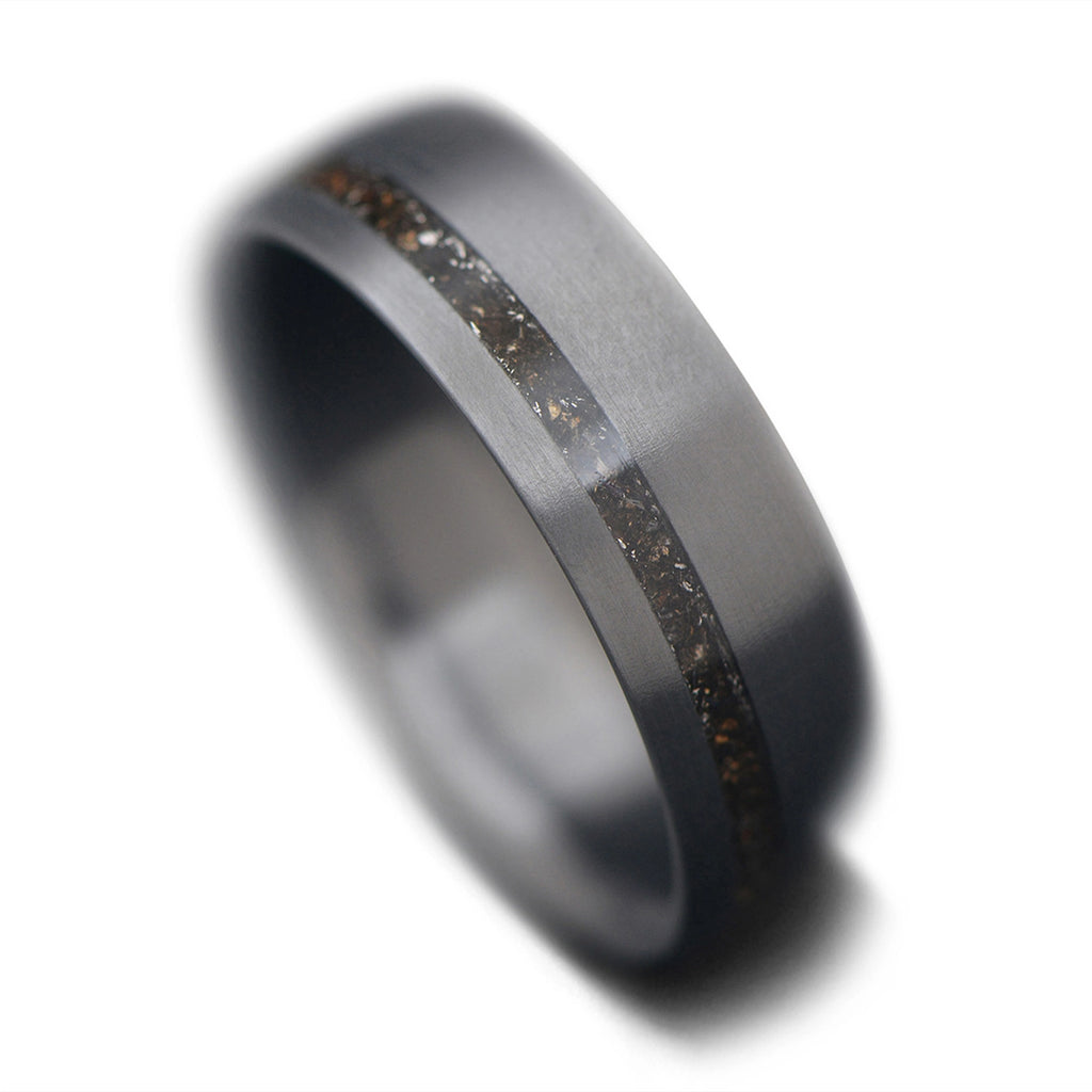 muska sixthnight 葡萄 リング Black Zirconium ring with Meteorite Inlay | Mens Wedding