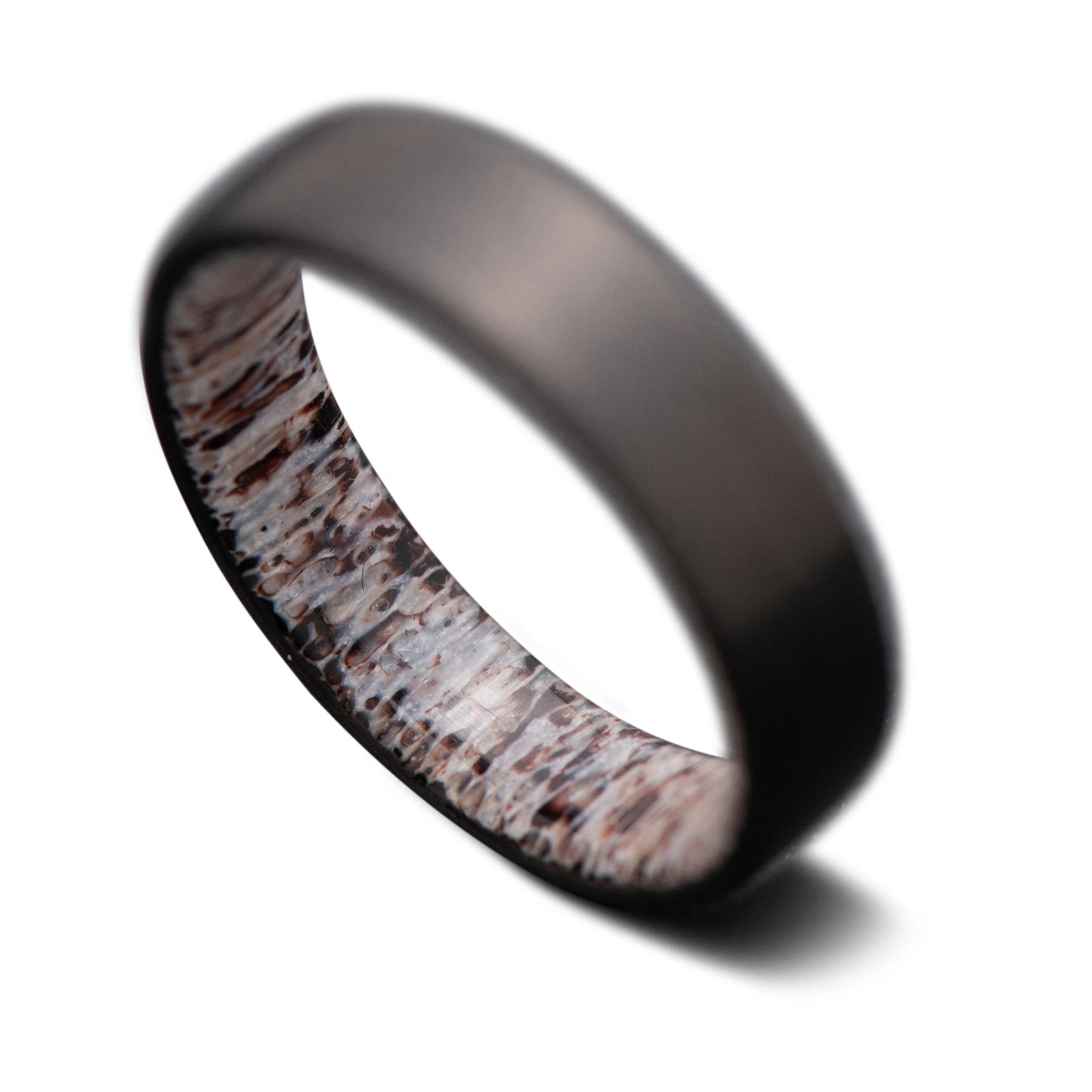 Back of CarbonUni Core Ring with Deer Antler inner sleeve and matte finish, 5mm -THE QUANTUM